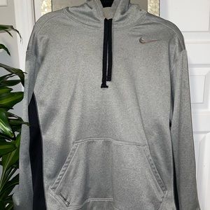 THERMAFIT NIKE HOODIE